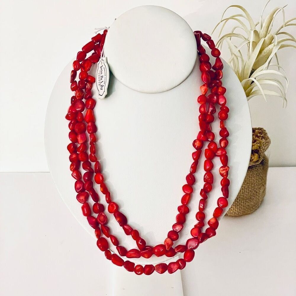 NWT Iris & Lily Gorgeous Sterling Silver 925 Red genuine Dyed Coral Necklace